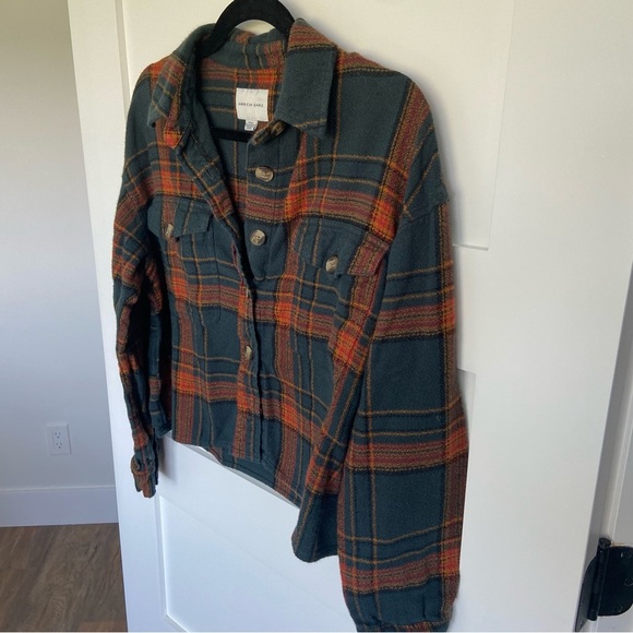 American Eagle Orange and Green Cropped Plaid Shirt - Picture 3 of 13